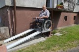 Niepełnosprawny z Trzebielina nie dostanie dofinansowania do windy. Nieludzkie przepisy [FILM, ZDJĘCIA]