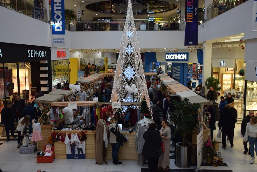 W Centrum Handlowym PLAZA Rzeszów trwa Świąteczny Kiermasz...