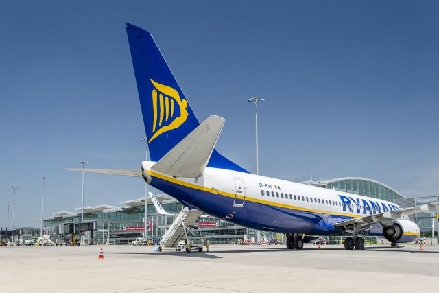 Ryanair zatrudni we Wrocławiu 120 osób.