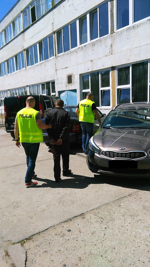 Policjanci szybko namierzyli piromana, który podpalił gospodarstwo w Płutowie