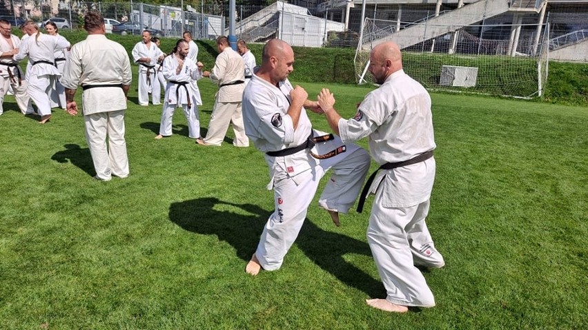 Szydłowieccy karatecy wzięli udział w międzynarodowym campie w Kielcach (ZDJĘCIA)
