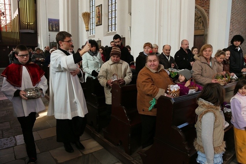 Święcenie pokarmów we Wrocławiu (ZDJĘCIA)