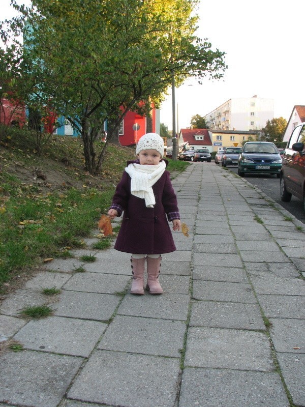 Zuzia Tuzimek z Zielonej Góry, która ma dwa lata i dwa miesiące.