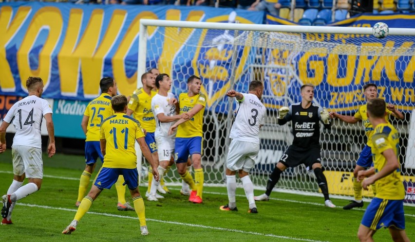 Fortuna 1. Liga. Arka Gdynia - Miedź Legnica (18.09.2020). Typujemy skład żółto-niebieskich. Na tych piłkarzy postawi Ireneusz Mamrot