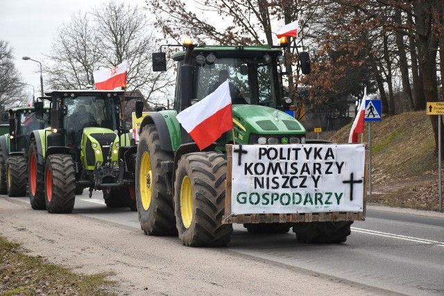 Rolnicy wyjechali na ulice w wielu miastach w Polsce, w tym w Prabutach. Protest rozpoczął się o godz. 10:00 i potrwał do godz. 15:00.