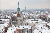 Wichura śnieżna przeszła przez Poznań. Popołudnie będzie deszczowe, czeka nas załamanie pogody. Na wiosnę musimy jeszcze poczekać