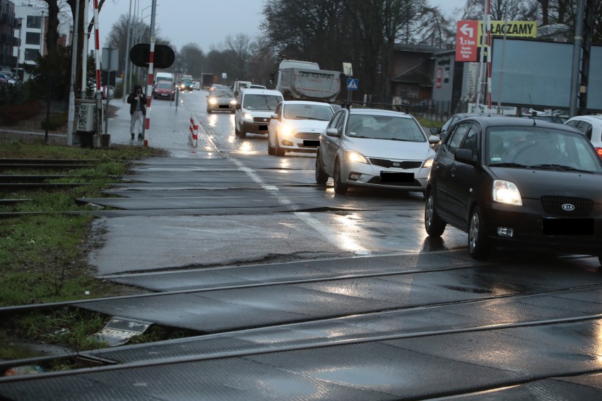 Będzie remont przejazdu kolejowego na Cukrowej! PKP poprawi komfort przejazdu tuż obok stacji Szczecin Gumieńce