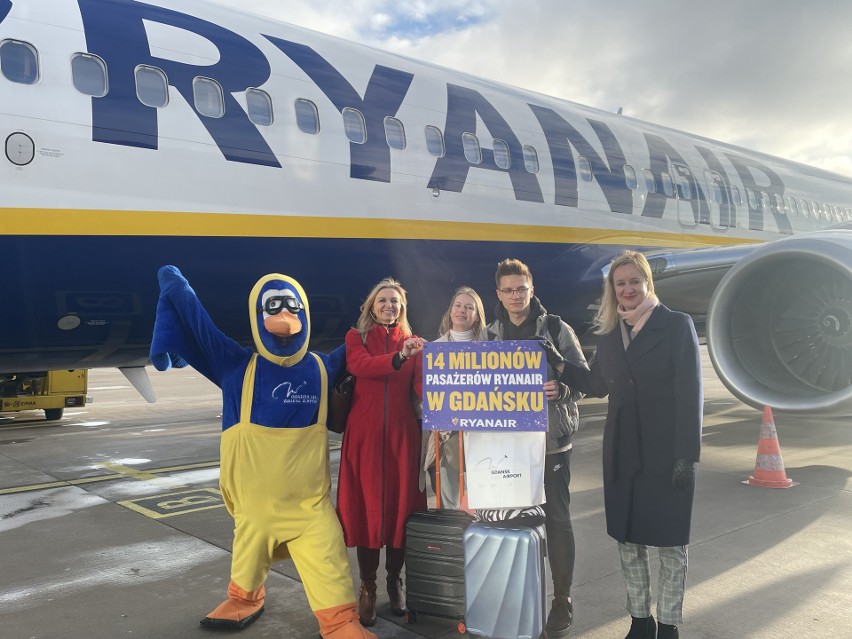 Ryanair przewiózł 14 milionów pasażerów w Gdańsku....