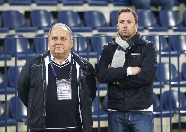 Jarosław Mroczek (z lewej) pisze o stadionie Pogoni Szczecin.