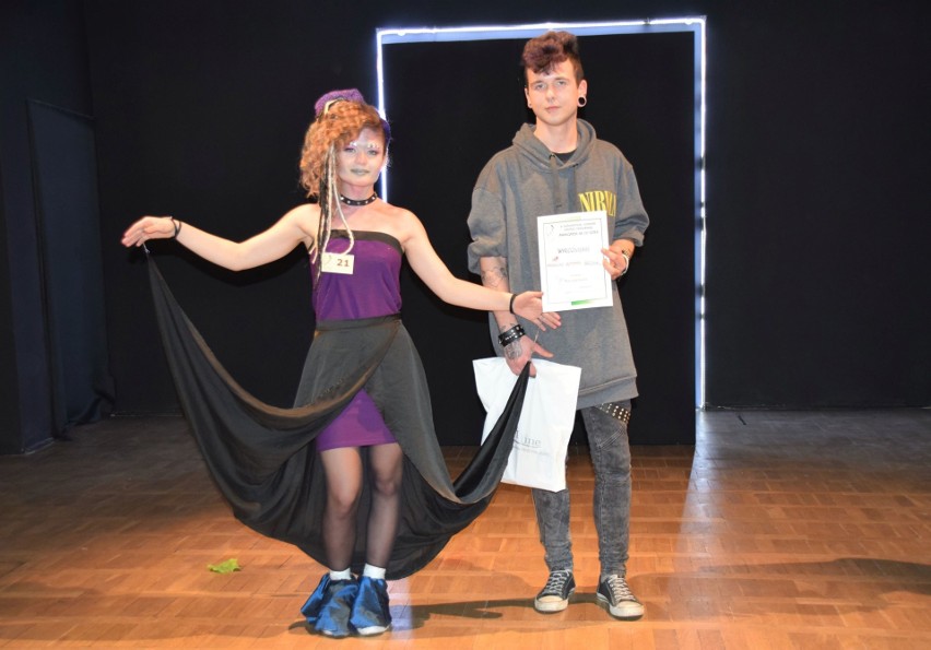 Uczniowie ZSP nr 3 w Łowiczu zostali wyróżnieni w ogólnopolskim konkursie fryzjerskim [ZDJĘCIA]