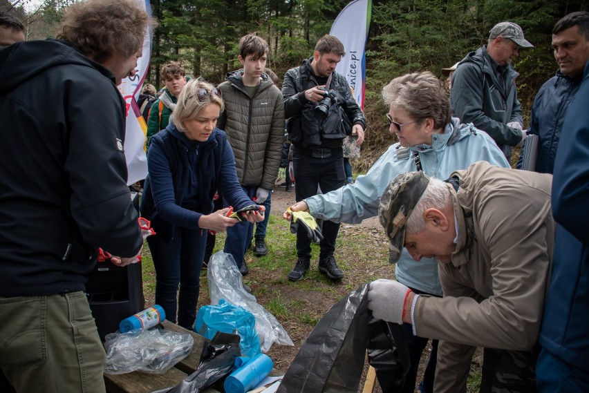 Akcja "Myślenice Czyste Miasto - Posprzątajmy swoje...