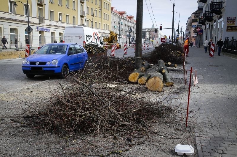 Na ulicy Lipowej w Białymstoku, podczas jej przebudowy,...