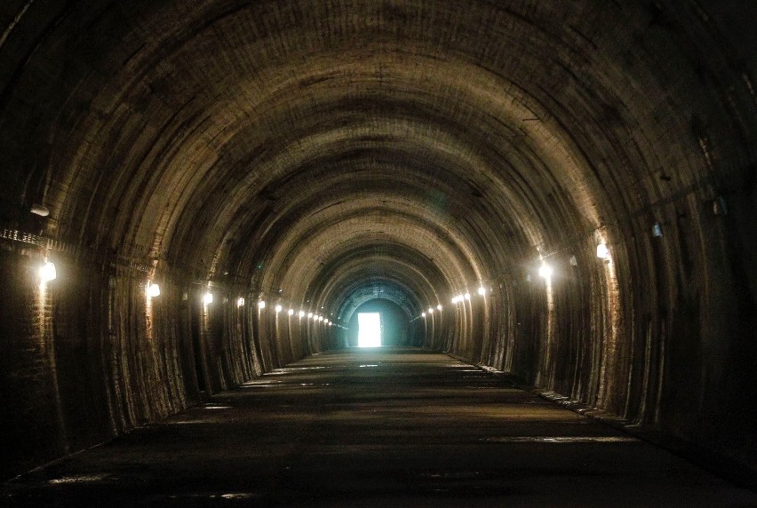 Tunel w Strzyżowie można zwiedzać: to część Muzeum Ziemi...