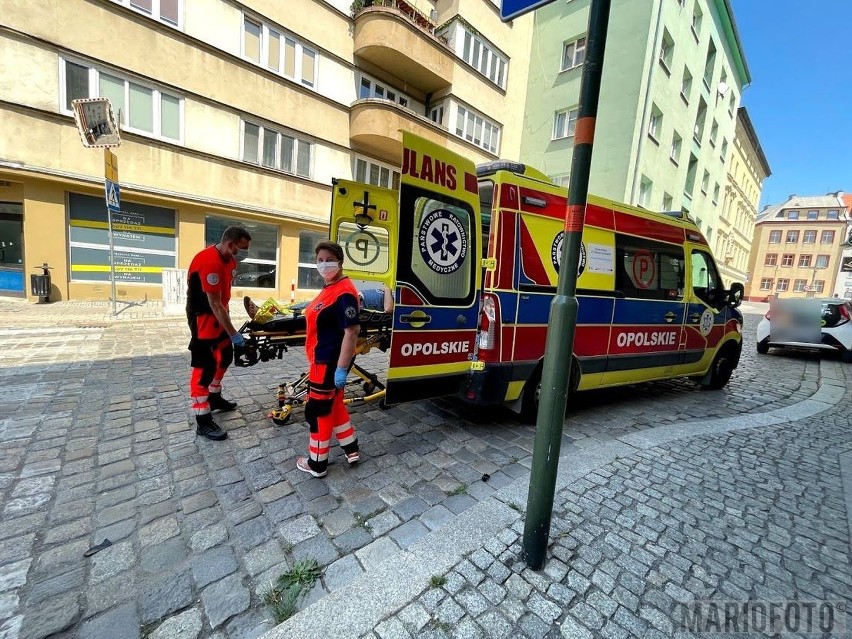 Pieszy potrącony na przejściu w Opolu u zbiegu Katedralnej z Książąt Opolskich