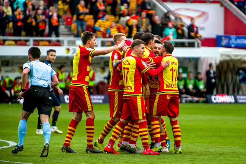 - Jagiellonia to przeciwnik, do którego trzeba podejść...