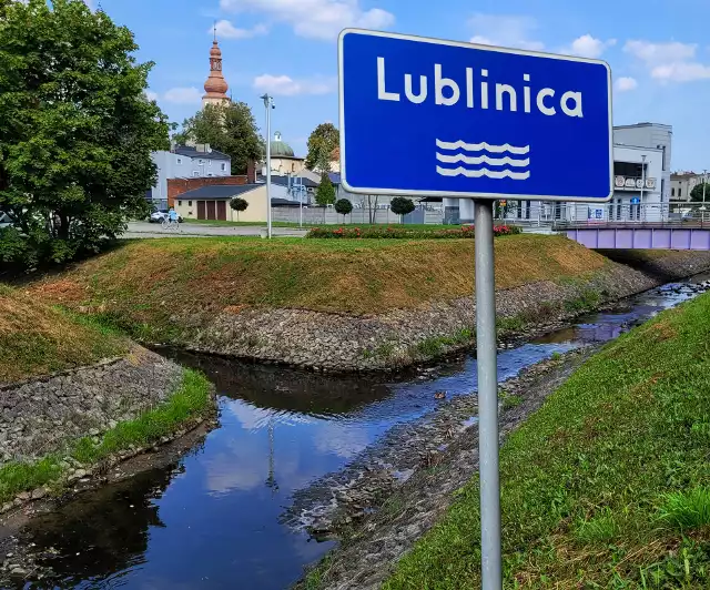 Przez Lubliniec płynie rzeka Lublinica, która przez Małą Panew uchodzi do Odry