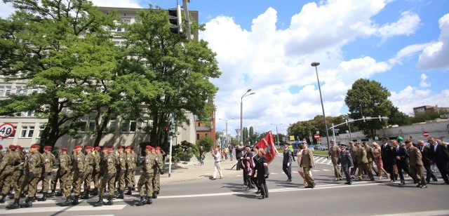 Wielka defilada w Gliwicach z okazji Święto Wojska Polskiego