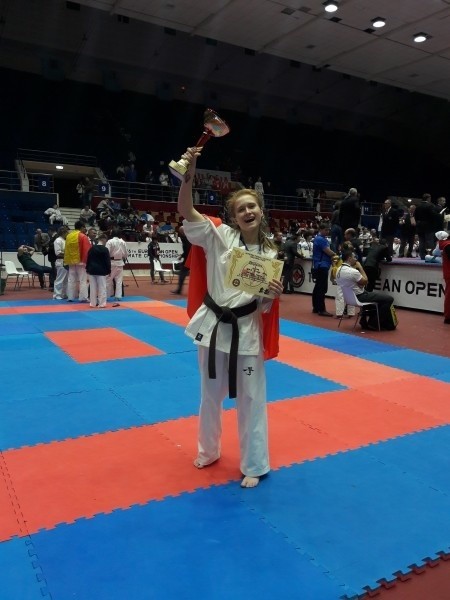 Dominika Pyskło z Ostrołęckiego Klubu Karate Kyokushin z Pucharem Europy!