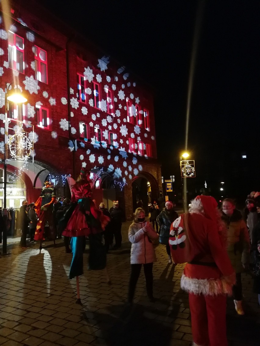 Nikiszowiec w Katowicach  został wspaniale oświetlony 6...