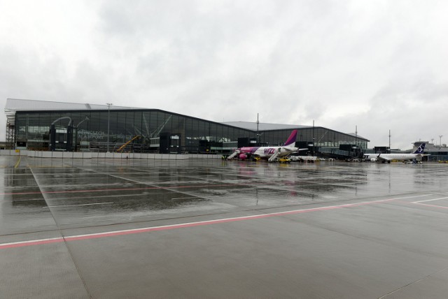 Ewakuacja lotniska w Gdańsku 5.10.2017