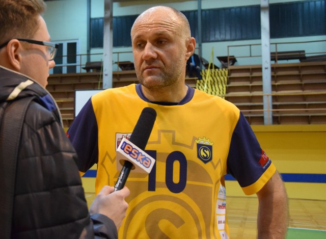 Piotr Gabrych, grający trener Stali Grudziądz: - Nic nie poradzimy. zapadła decyzja, że mamy ponownie grać, więc walczymy
