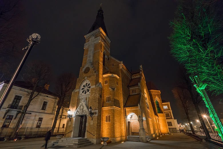 Parafia Kolejowa Najświętszego Serca Pan Jezusa, Nowy Sącz...