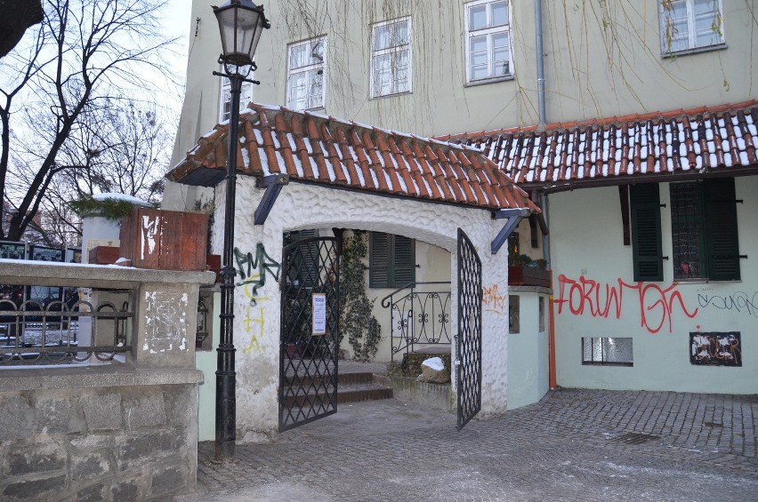 Wrocławianie pomagają Ukraińcom. Przynieśli koce, kurtki i leki (ZDJĘCIA)