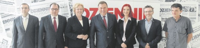 W debacie uczestniczyli: (od lewej) Andrzej Szczygieł, Andrzej Pilot,  Małgorzata Mańka-Szulik, Zygmunt Łukaszczyk, Renata Olszowa, Jacek Szołtysek i Krystian Hasterok