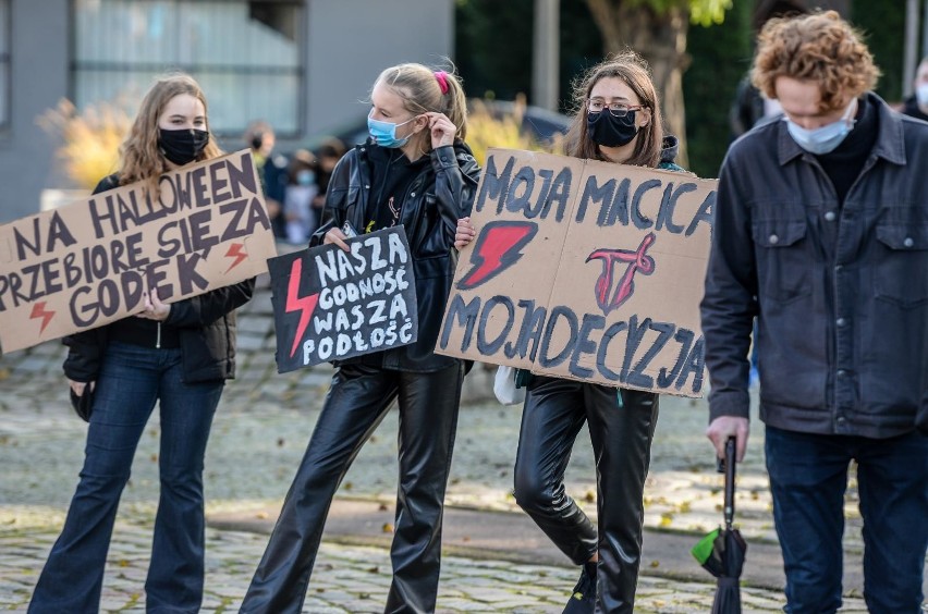 Protesty przeciwko zaostrzeniu prawa aborcyjnego odbyły się...