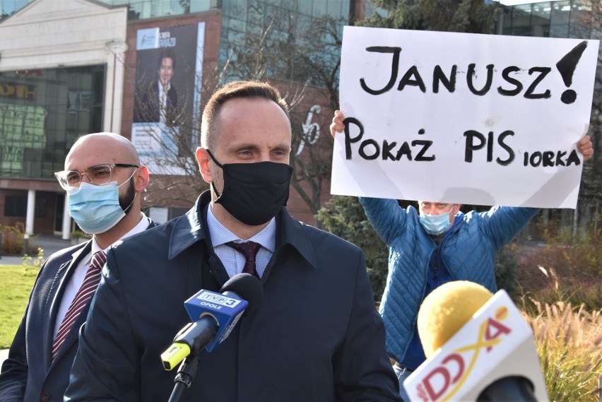 Janusz Kowalski kontra Witold Zembaczyński na pl. Wolności w...