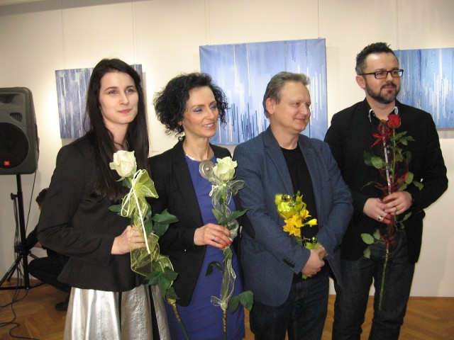 Od lewej: Paulina Domagała, Lucyna Gozdek, profesor Wiesłwa Łuczaj i  Artur Bartkiewicz. 