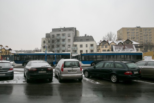 Koncepcja jest taka, że trasa, o długości ok. 2,5 km, ma zostać poprowadzona od pętli Krowodrza Górka wzdłuż ul. Opolskiej do pętli autobusowej „Azory” (w rejonie węzła przy ul. Weissa).