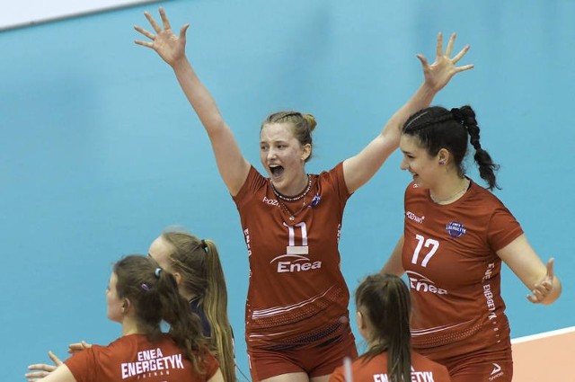 Julia Bińczycka (nr 11) od początku kariery związana była z Poznaniem. W nowym sezonie zmieni Wielkopolskę na Rzeszów. W poprzednim sezonie została m.in. mistrzynią Polski juniorek U20.