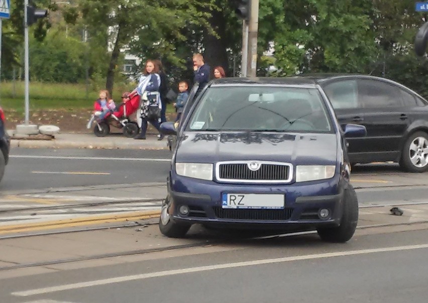 Wypadek na skrzyżowaniu Borowskiej i Glinianej