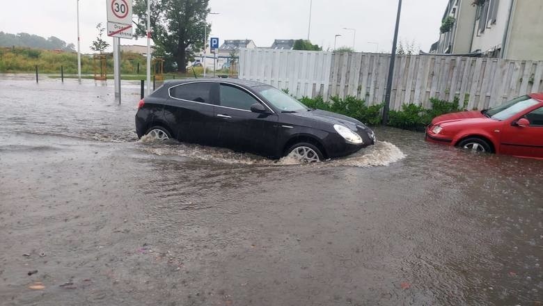 To nie koniec z ulewami. Znów ma intensywnie padać [OSTRZEŻENIE]