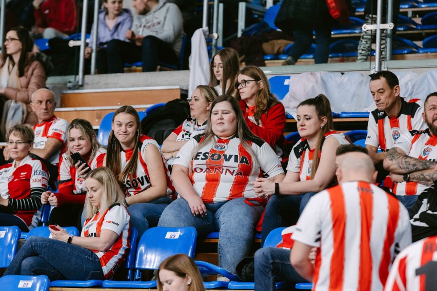 Fani podczas meczu Asseco Resovii z GKS-em Katowice.