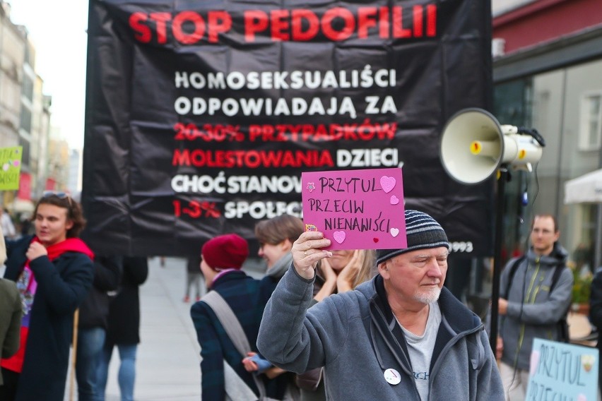 Pro life kontra LGBT we Wrocławiu. Gorąca pikieta [ZDJĘCIA]               