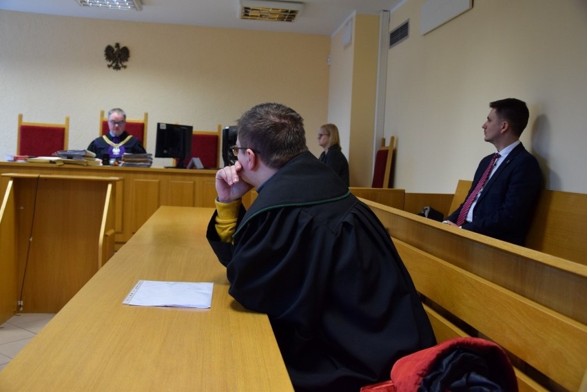 Proces burmistrza Debrzna Wojciecha Kallasa toczył się przed...