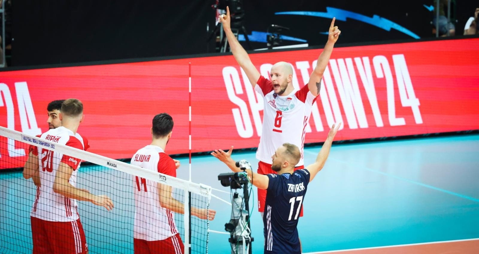 Polska - USA 3:2! Biało-Czerwoni w półfinale mistrzostw świata! Amerykanie  odrobili straty, ale to nie wystarczyło | Sportowy24