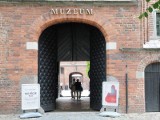 Ponad 70 pracowników staje w obronie Muzeum Okręgowego w Toruniu