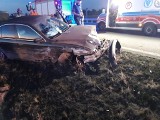 Wypadek osobówki na A4 w Mirocinie, a na DK 73 w Bukowej tir zjechał z drogi i uderzył w bariery [ZDJĘCIA]