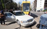 Wypadek na al. Kościuszki. Tramwaj zderzył się z samochodem