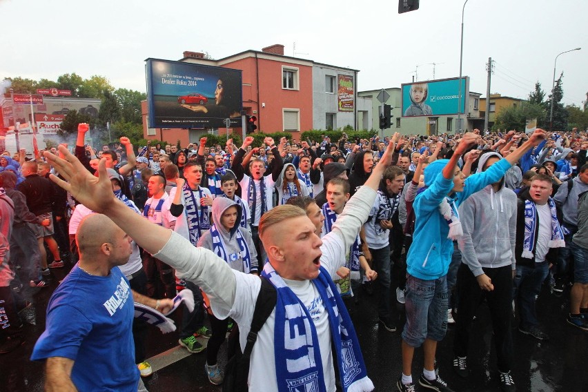 Przemarsz kibiców Lecha i Cracovii