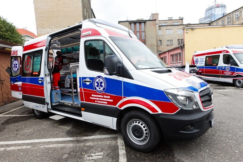 Nowoczesne karetki. Dokąd trafią? Na Warszewie powstanie stacja pogotowia [ZDJĘCIA]