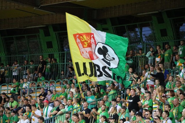 Kibice mają nadzieję, że już w kwietniu będą mogli na stadionach oglądać mecze żużlowej PGE Ekstraligi.
