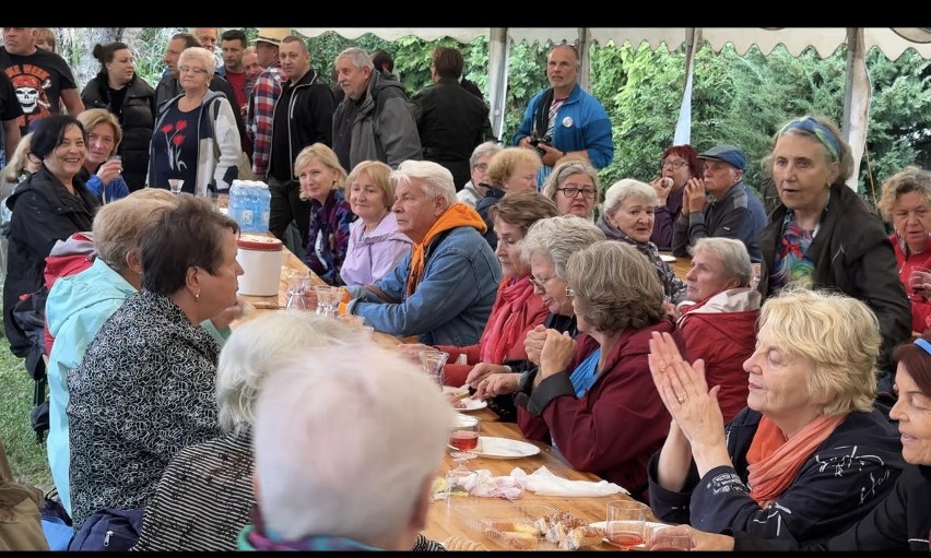 Winobranie u Brzostowiczów w Opatowie z klubem Rotary i cenna pomoc dla placówek siostry Chmielewskiej. Zobaczcie zdjęcia