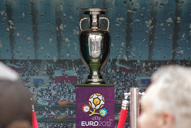 Puchar Henriego Daleunaya  dla zwycięzcy EURO