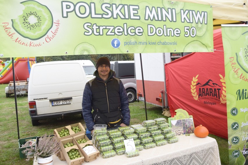 "Barwy lata - dary jesieni" w Minikowie. Stoisko Rafała...