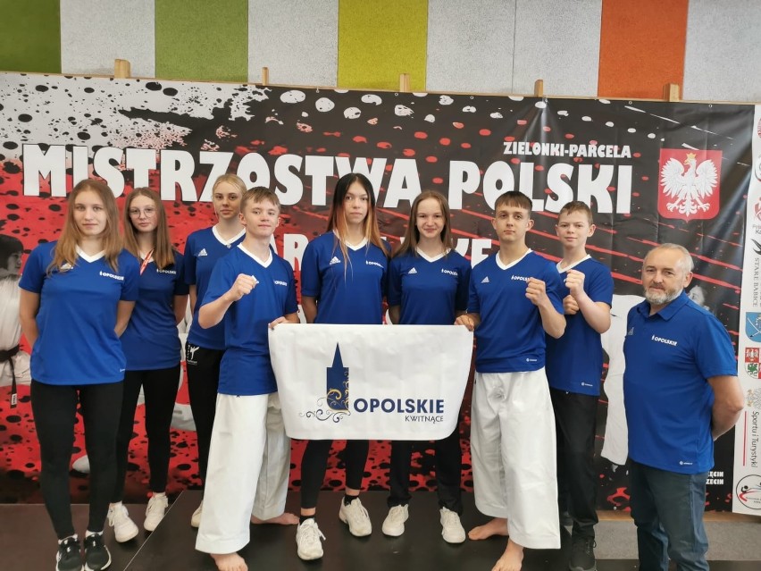 Młodzi karatecy z klubu Nidan Zawadzkie zdobyli 5 medali na...