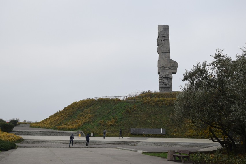 Westerplatte 1 listopada 2020 r. Pamięć i historia